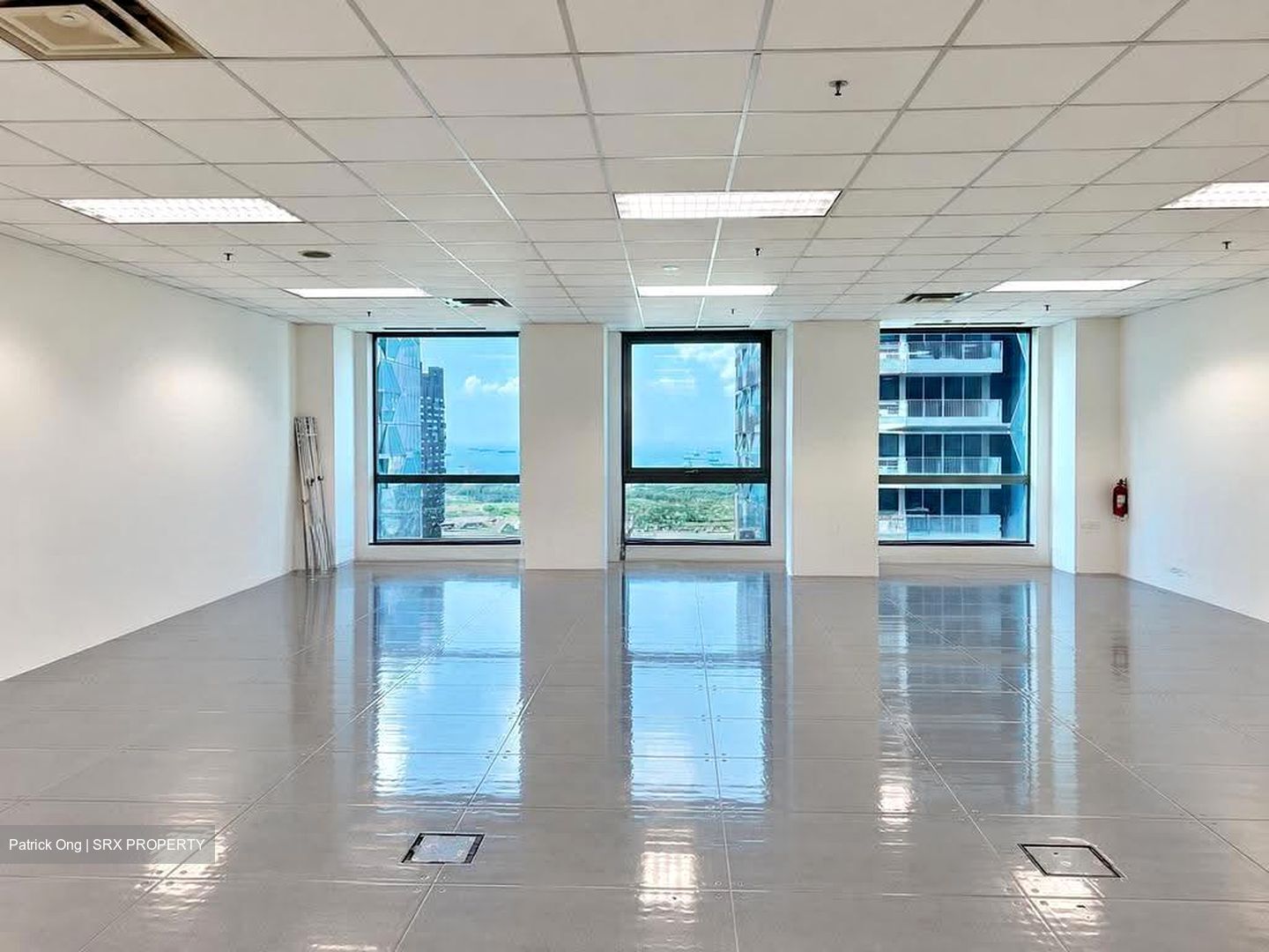 Oue Downtown (D1), Office #633275461